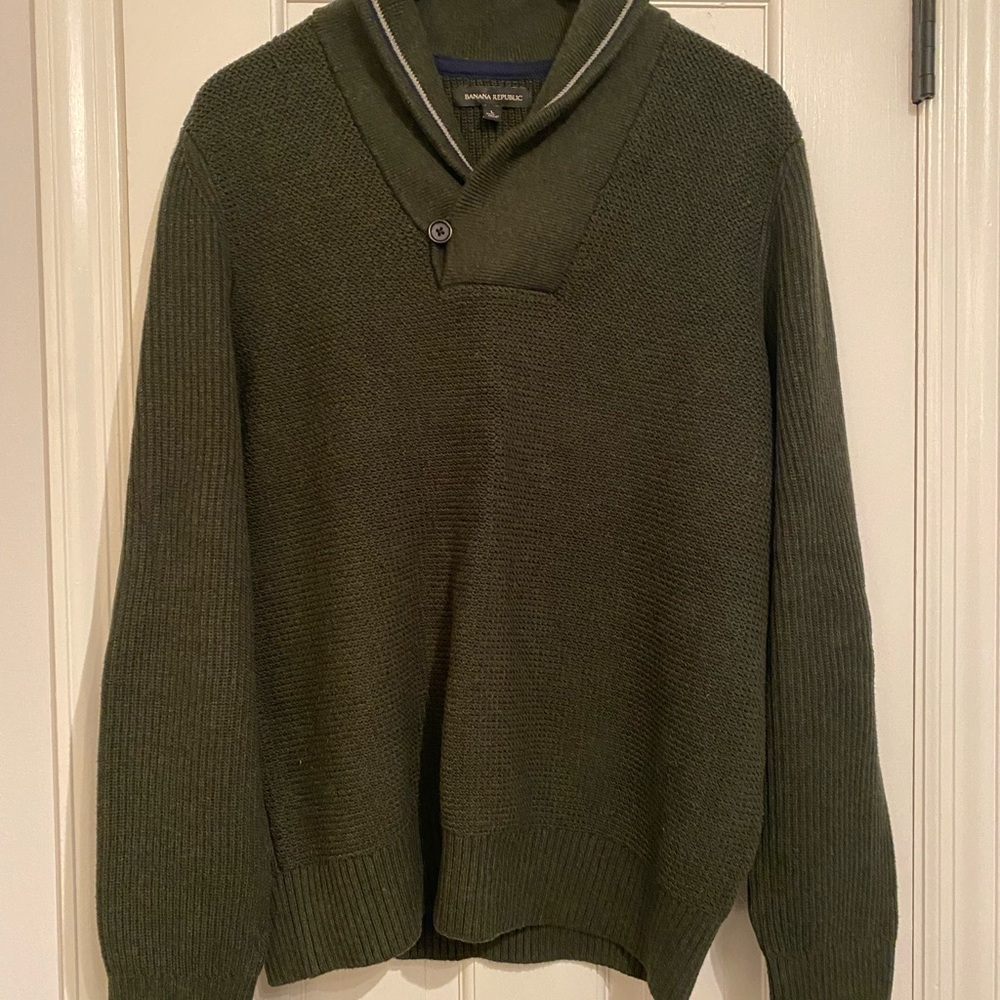 Banana Republic Mens sweater. Hunter Green. 100% Cotton.